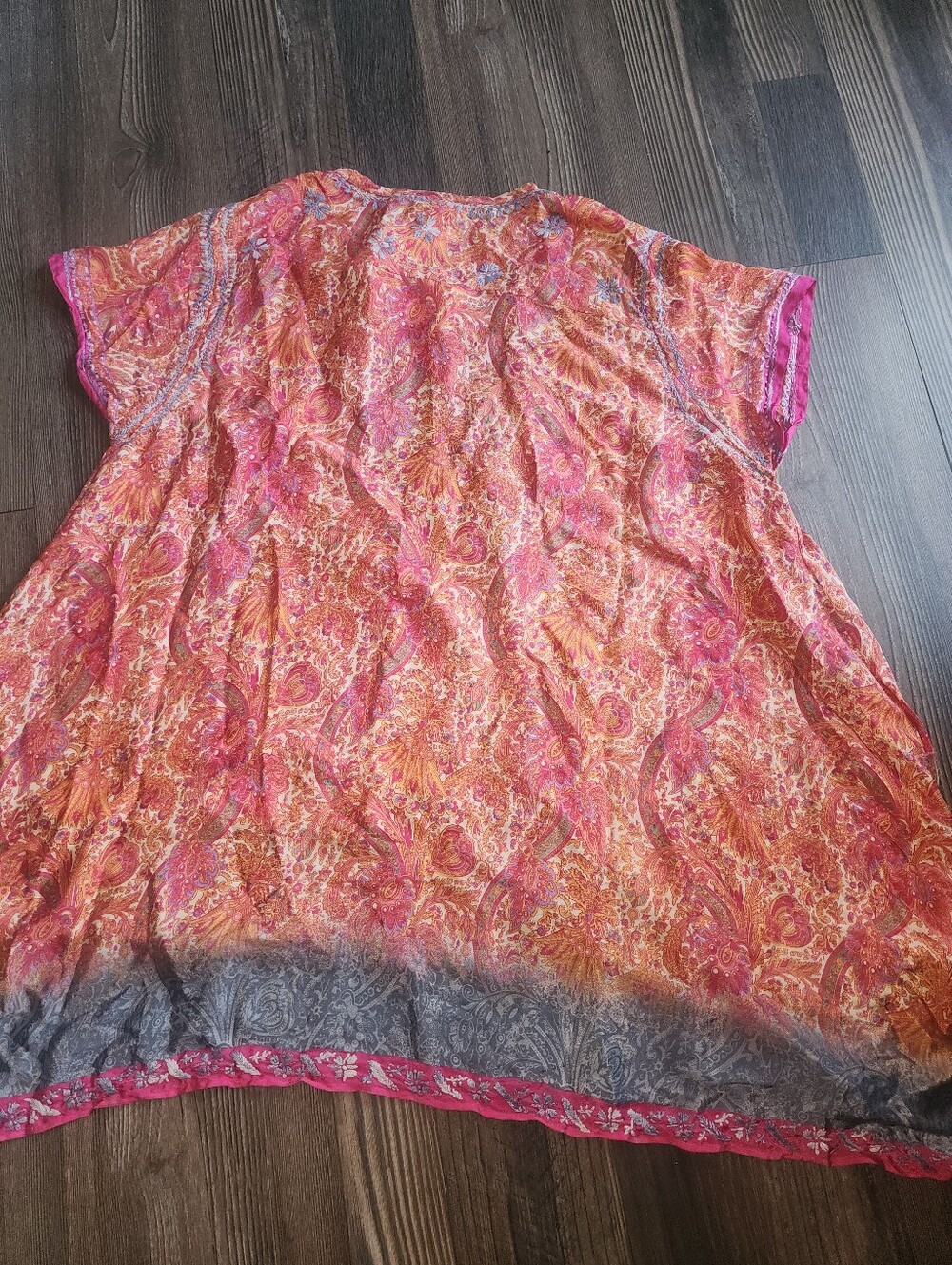 NWT Love Kyla Blouse Silk Blend Lightweight Boho Festival Chic Embroidered - Picture 7 of 7